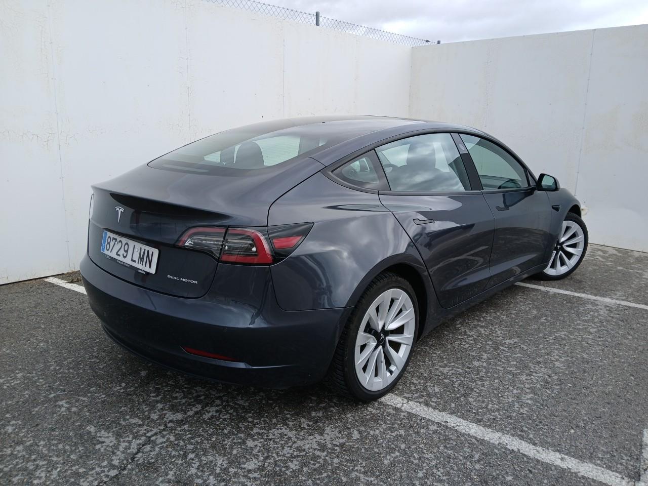Foto Tesla Model 3 2