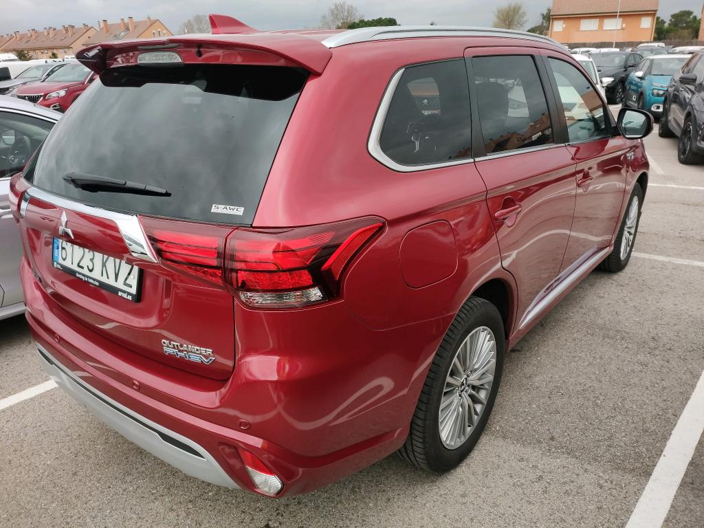 Foto Mitsubishi Outlander 2