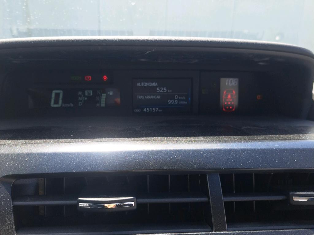 Foto Toyota PRIUS 4