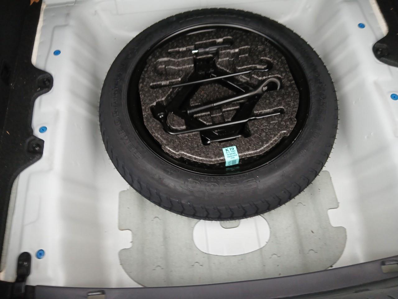 Foto Hyundai IONIQ 14