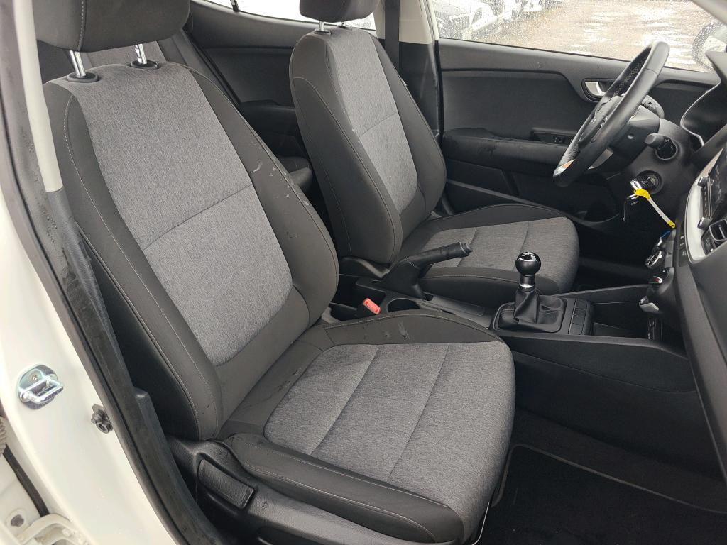 Foto Kia Stonic 6