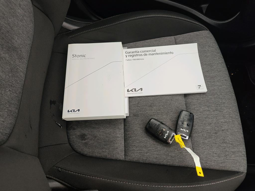 Foto Kia Stonic 9