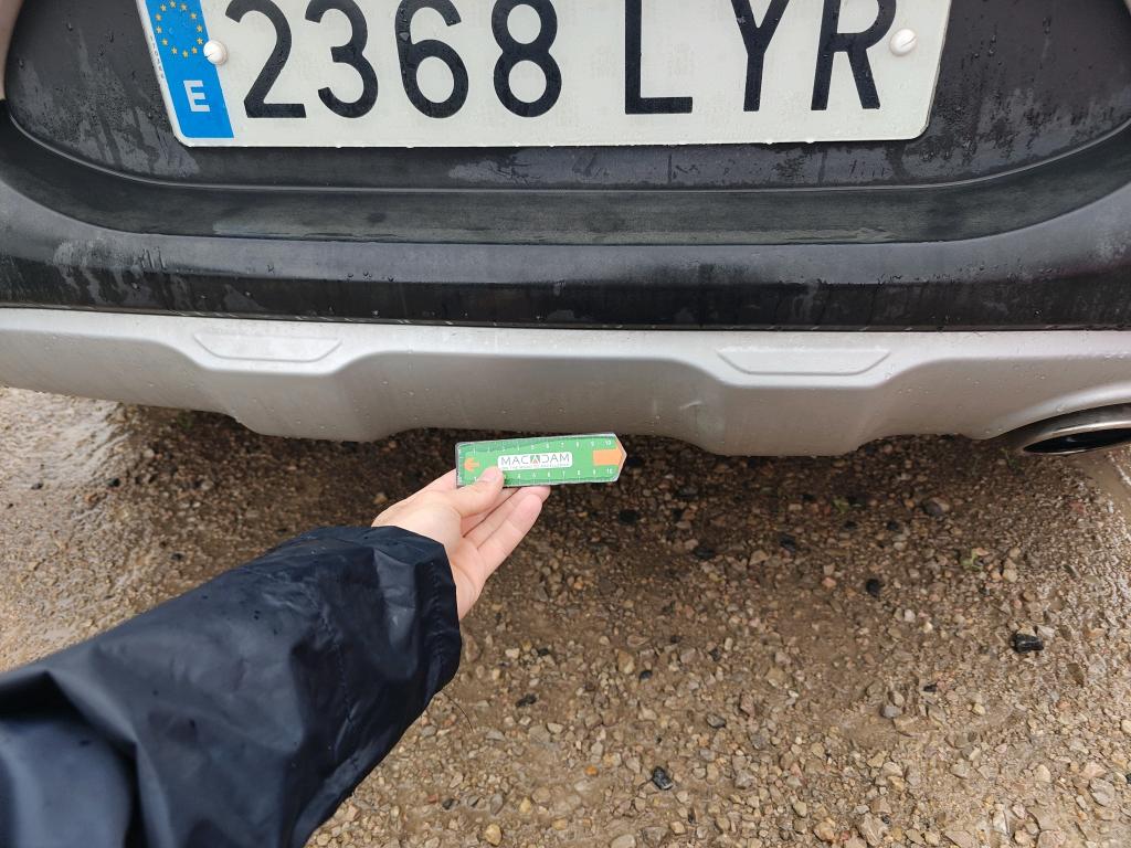 Daño en Parachoque trasero forzado forzado