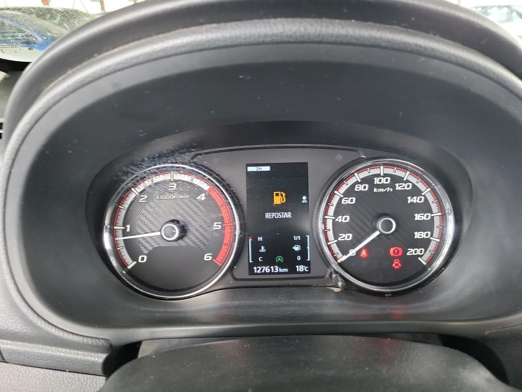 Foto Mitsubishi L200 4