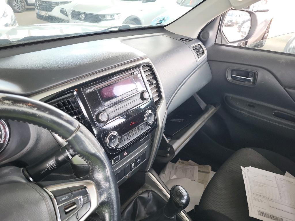 Foto Mitsubishi L200 14