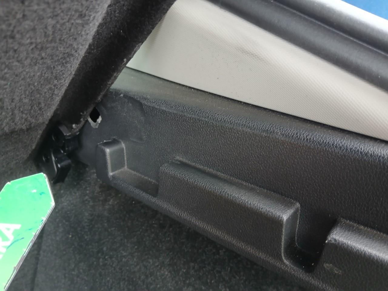 Daño en Habitaculo Roto Roto