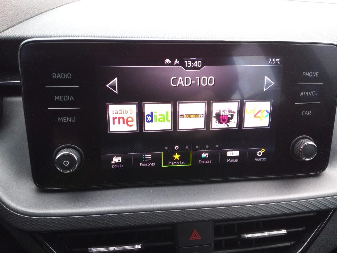 Foto Skoda Scala 12