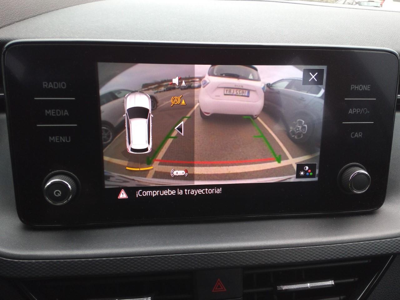 Foto Skoda Scala 13