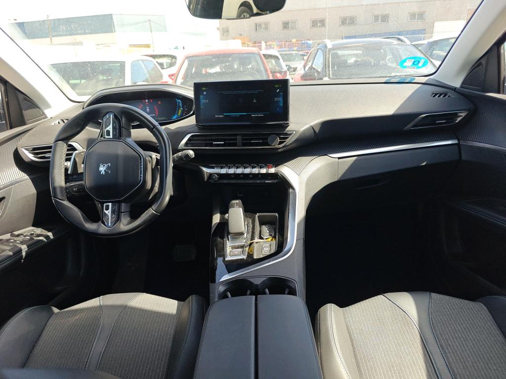 Foto Peugeot 3008 Hybrid 3