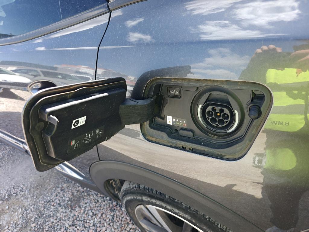Foto Peugeot 3008 Hybrid 14