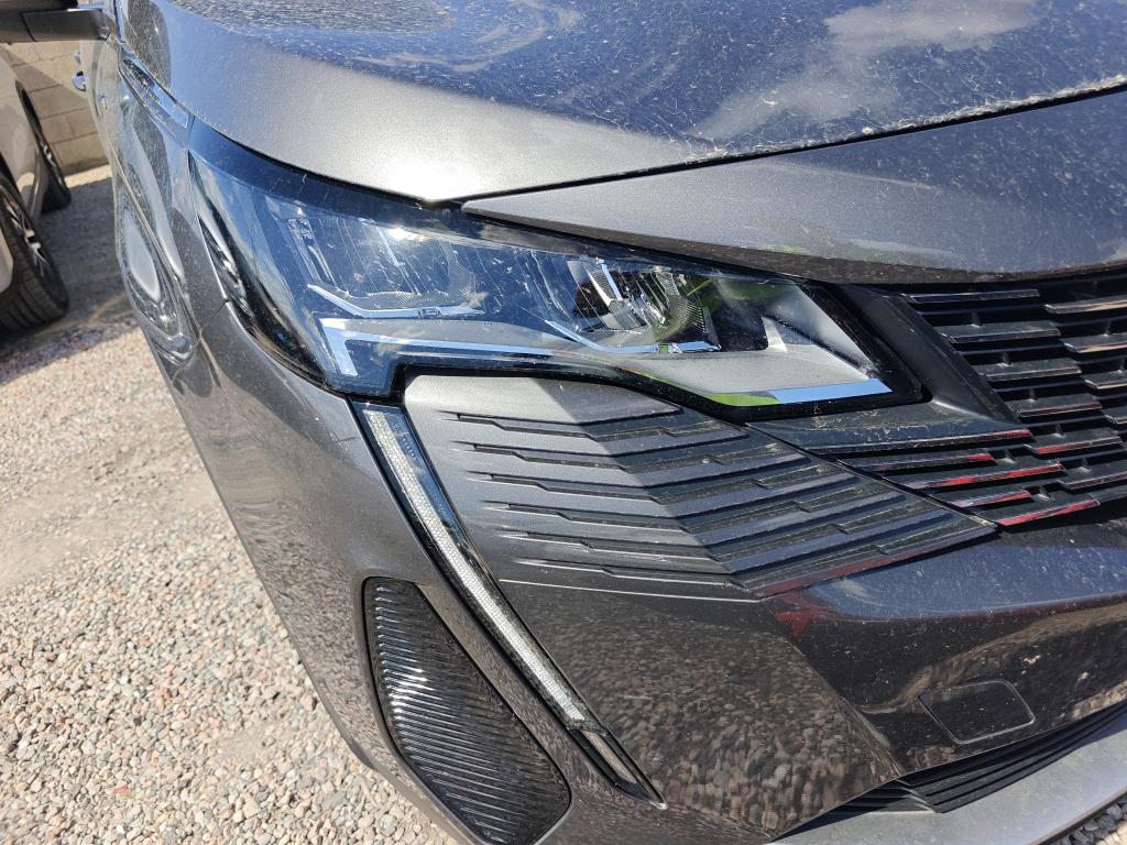 Foto Peugeot 3008 Hybrid 19