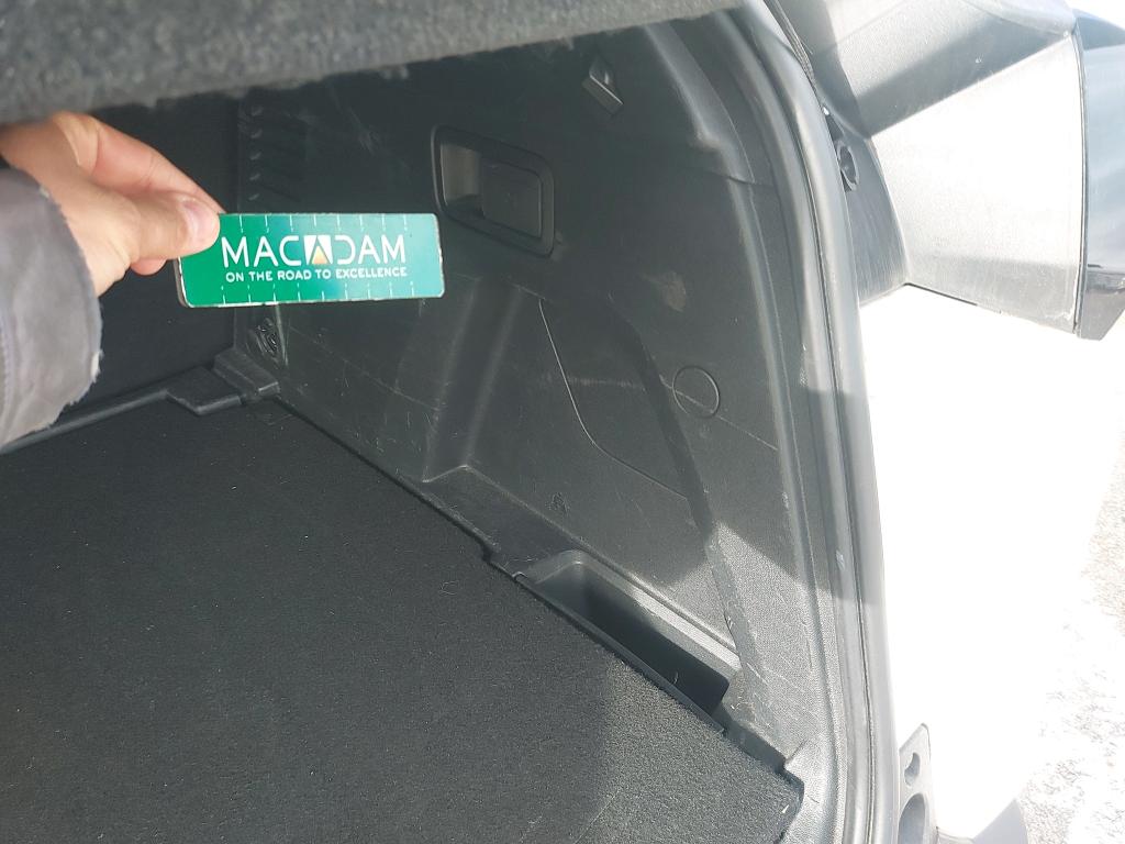 Daño en guarni maletero Arañazo ligero Arañazo ligero