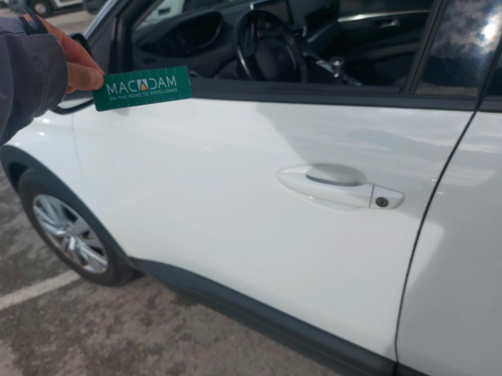 Daño en Puerta delantera izquierda Bollo Bollo