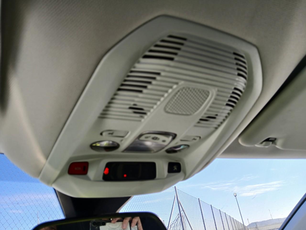 Foto Peugeot 5008 16