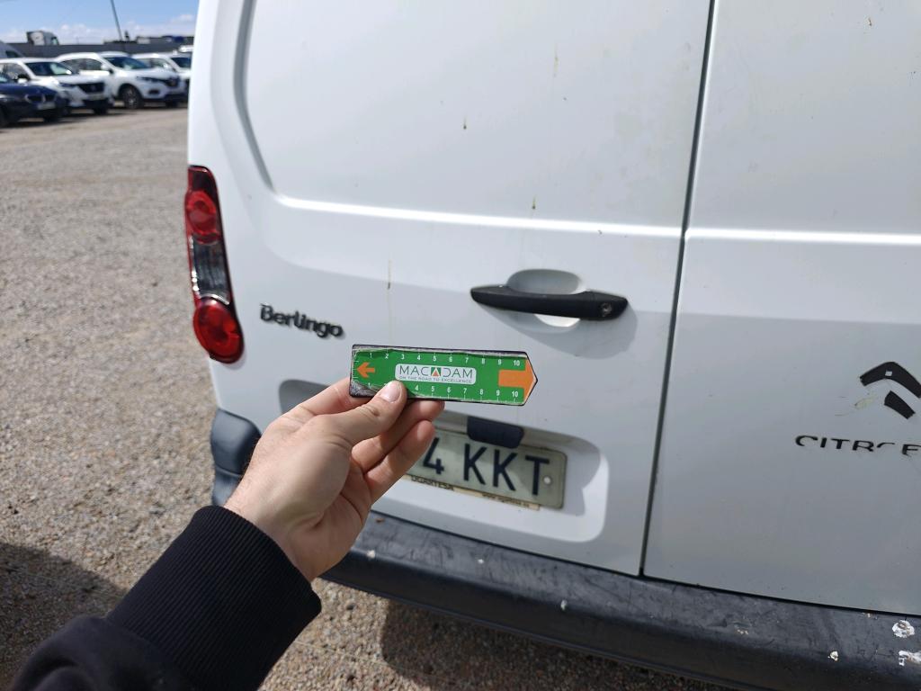 Daño en Puerta Tr Arañazo ligero Arañazo ligero