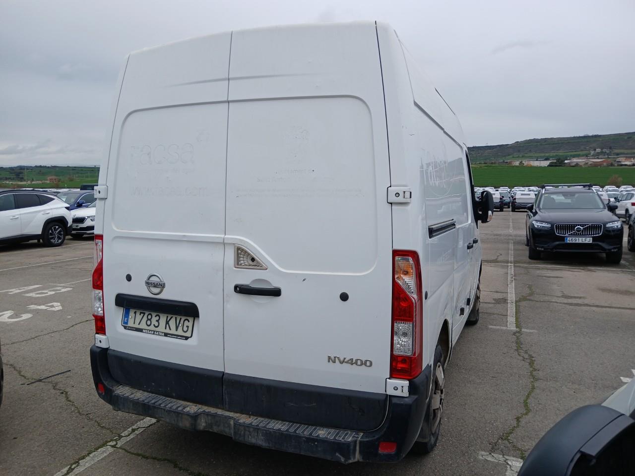 Foto Nissan NV400 2