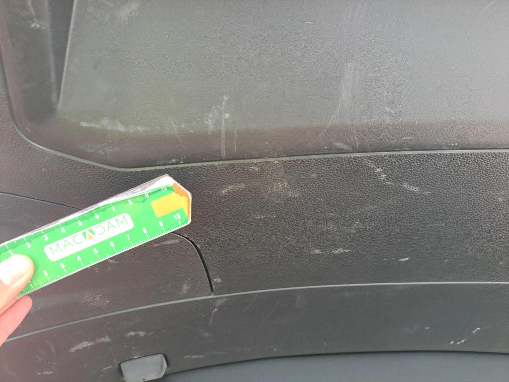 Daño en guarnecido Roto Roto