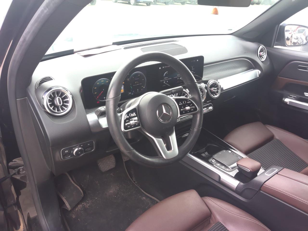 Foto Mercedes Benz Clase GLB 11