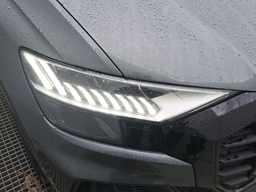 Foto Audi Q8 18