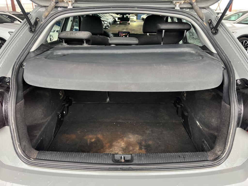 Foto Audi Q2 8