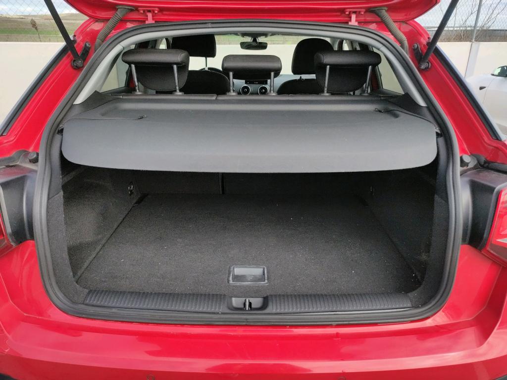 Foto Audi Q2 8