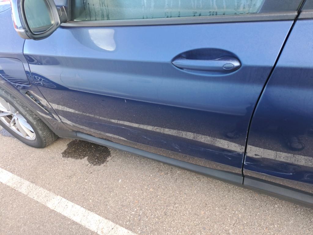 Daño en Puerta delantera izquierda Bollo Bollo