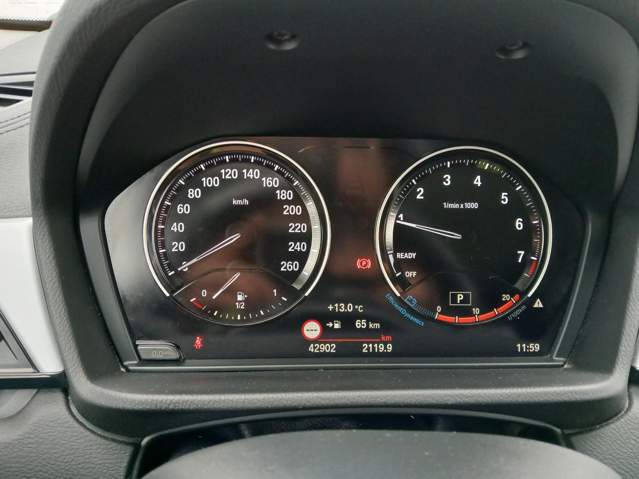 Foto BMW X2 4