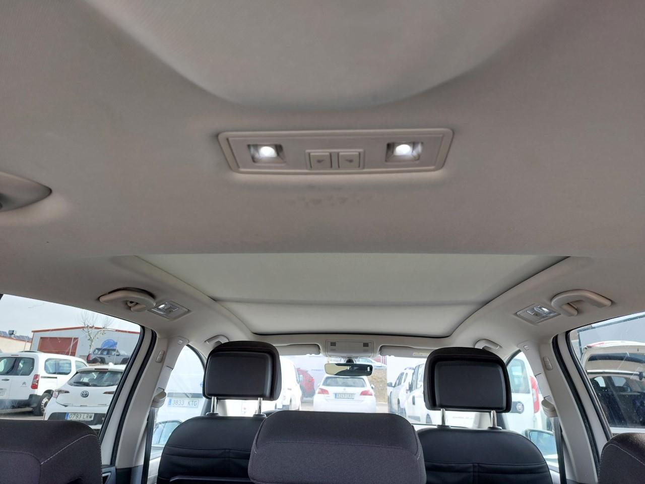 Foto Volkswagen Touran 10