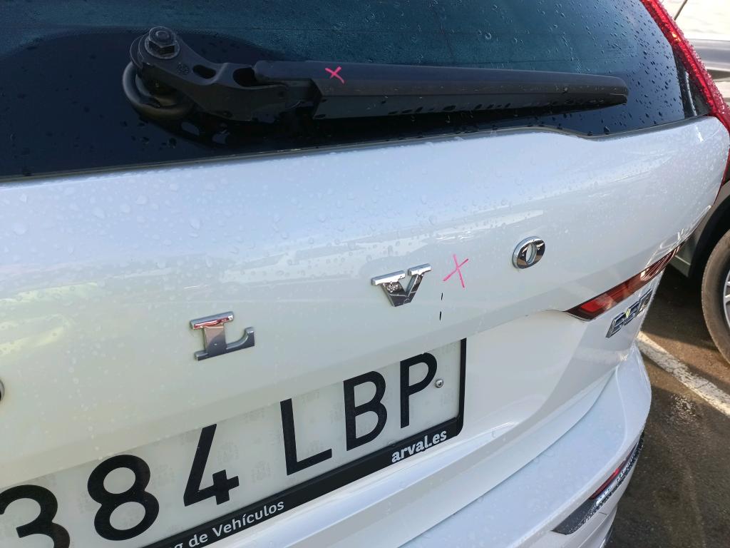 Daño en Maletero Arañazo ligero Arañazo ligero