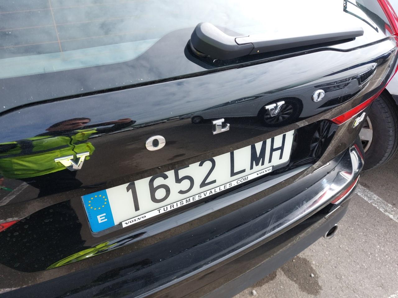 Daño en Maletero Arañazo profundo Arañazo profundo