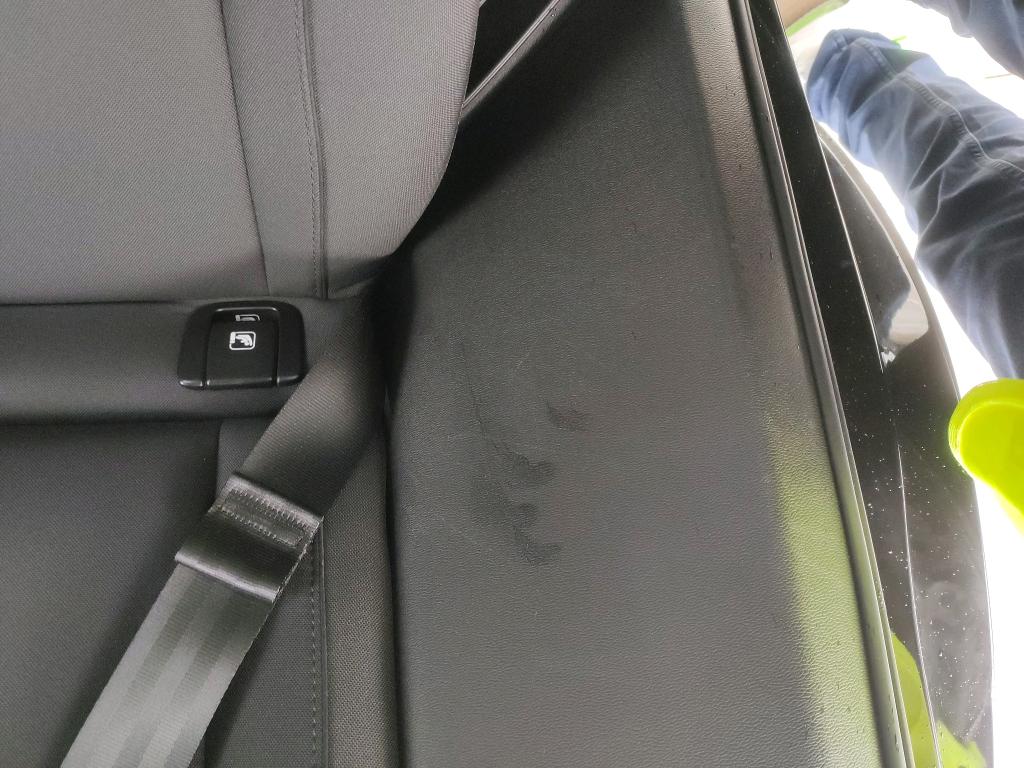 Daño en Habitaculo Arañazo ligero Arañazo ligero