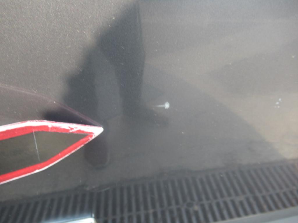Daño en panel dañado dañado