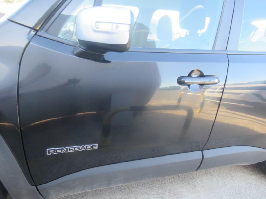 Daño en panel dañado dañado