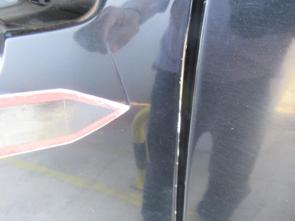 Daño en panel dañado dañado