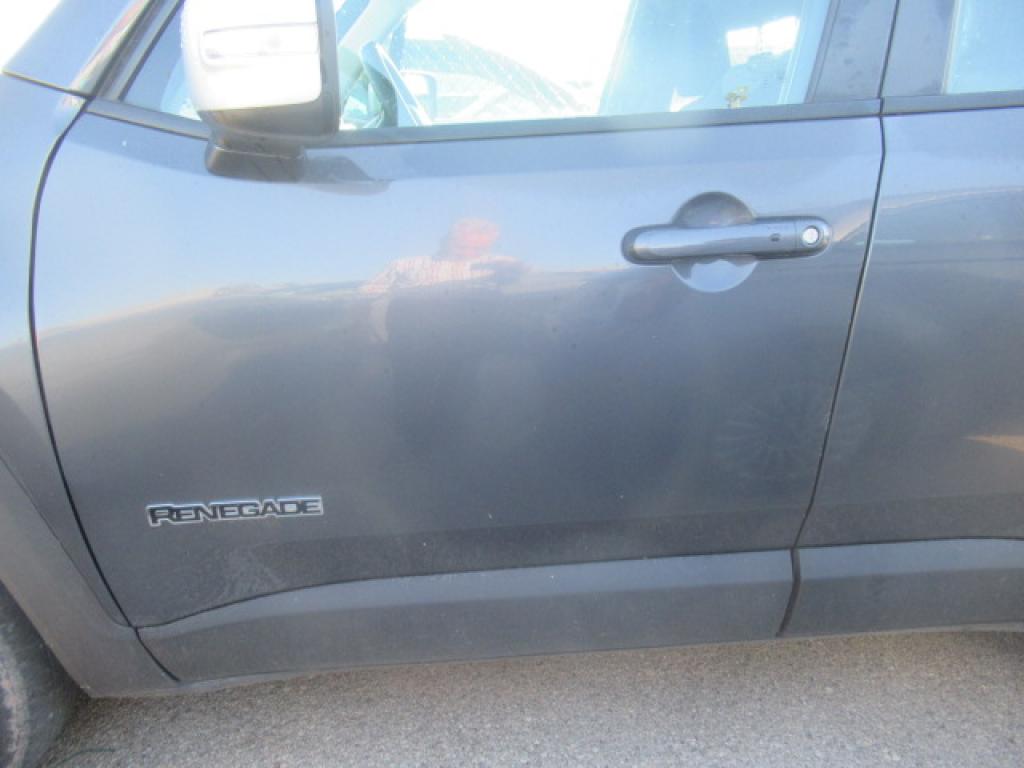 Daño en panel dañado dañado