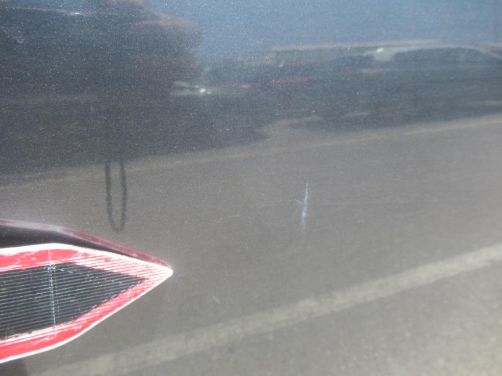 Daño en panel dañado dañado