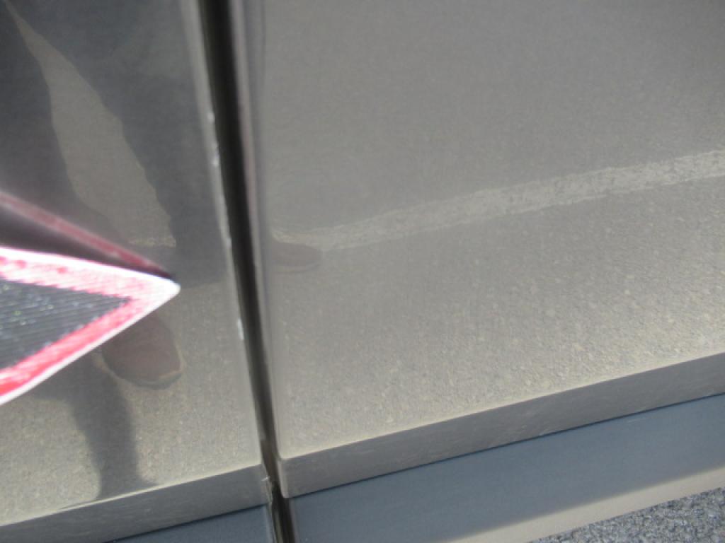 Daño en panel dañado dañado