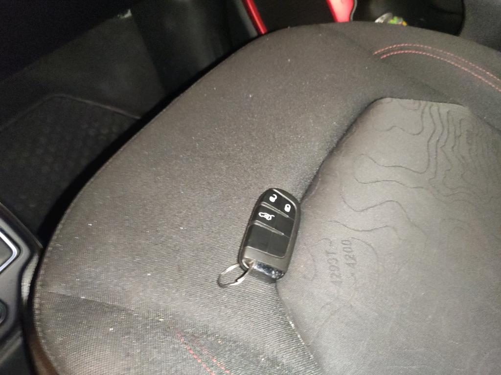 Foto Jeep Renegade 4