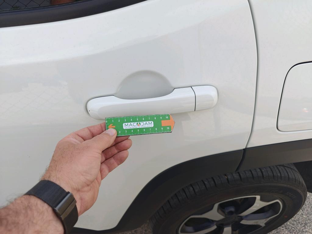 Daño en panel dañado dañado