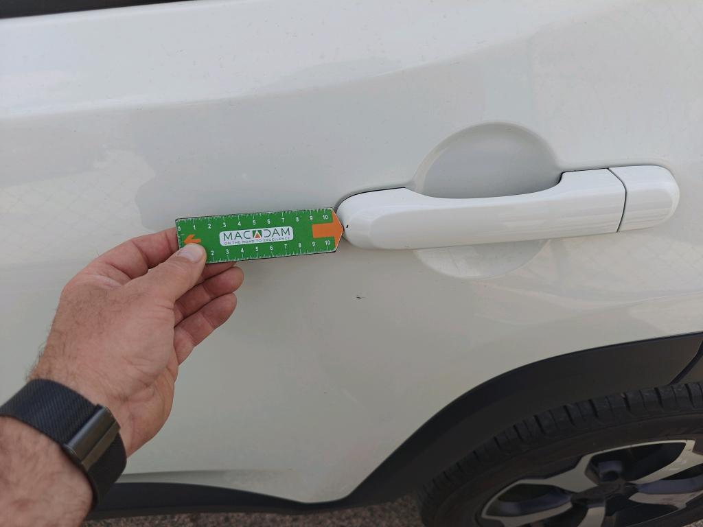 Daño en panel dañado dañado