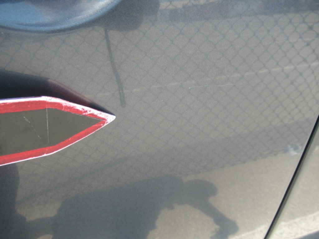 Daño en panel dañado dañado
