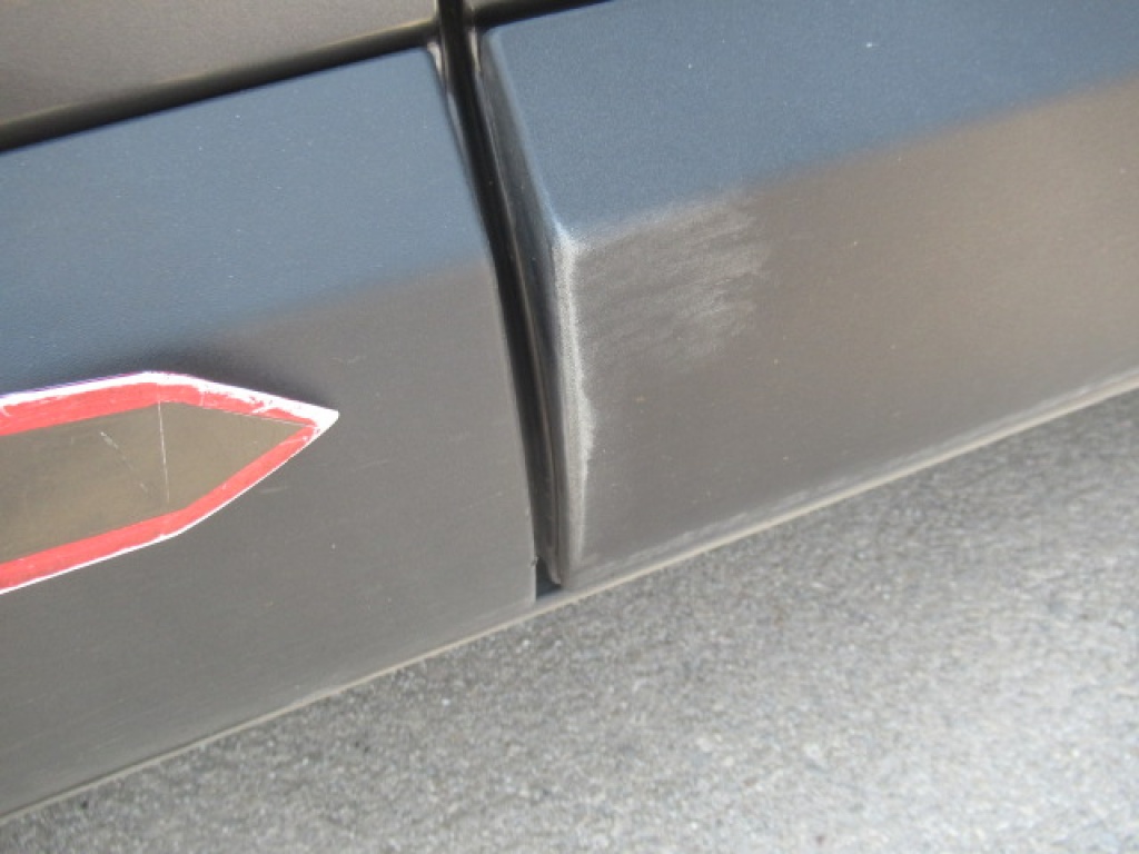 Daño en panel dañado dañado