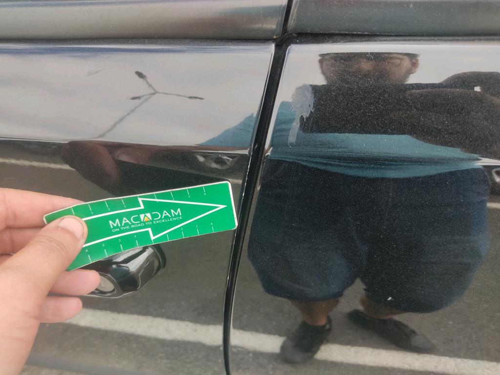 Daño en panel Arañazo ligero Arañazo ligero