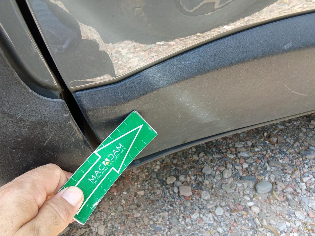 Daño en panel dañado dañado