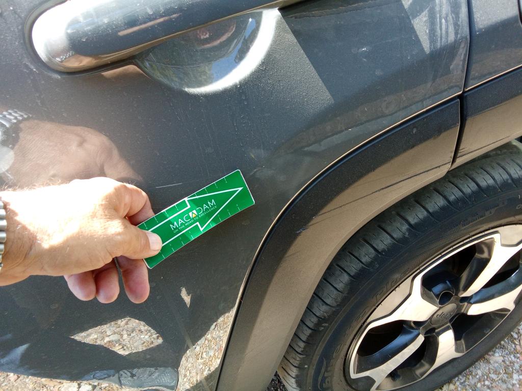 Daño en panel dañado dañado