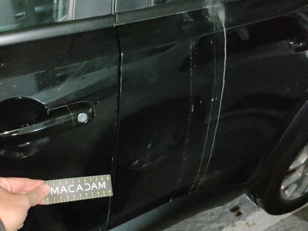 Daño en panel Arañazo ligero Arañazo ligero