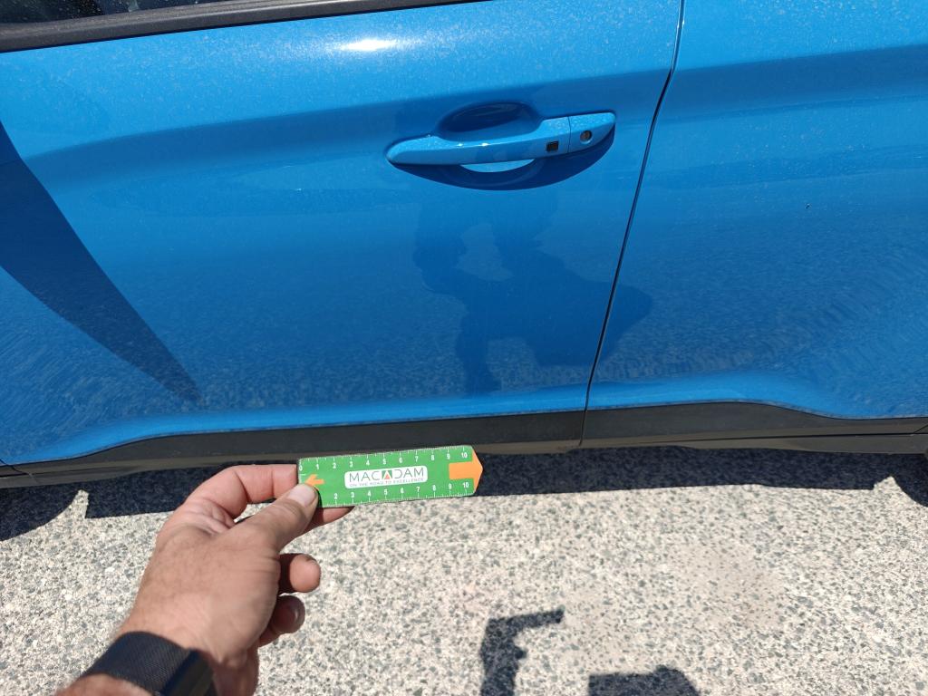 Daño en panel dañado dañado