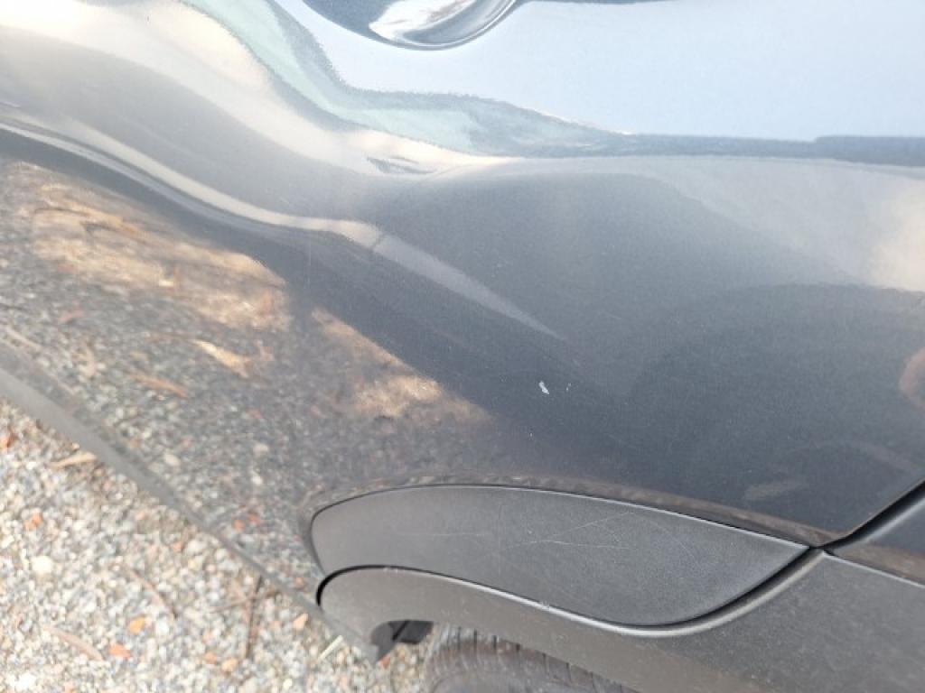 Daño en panel dañado dañado