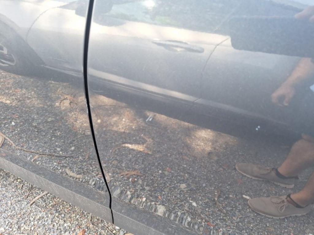 Daño en panel dañado dañado
