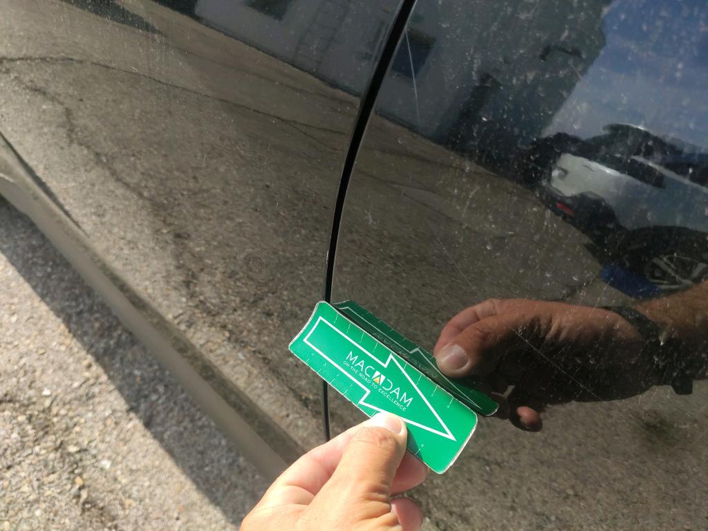 Daño en panel dañado dañado